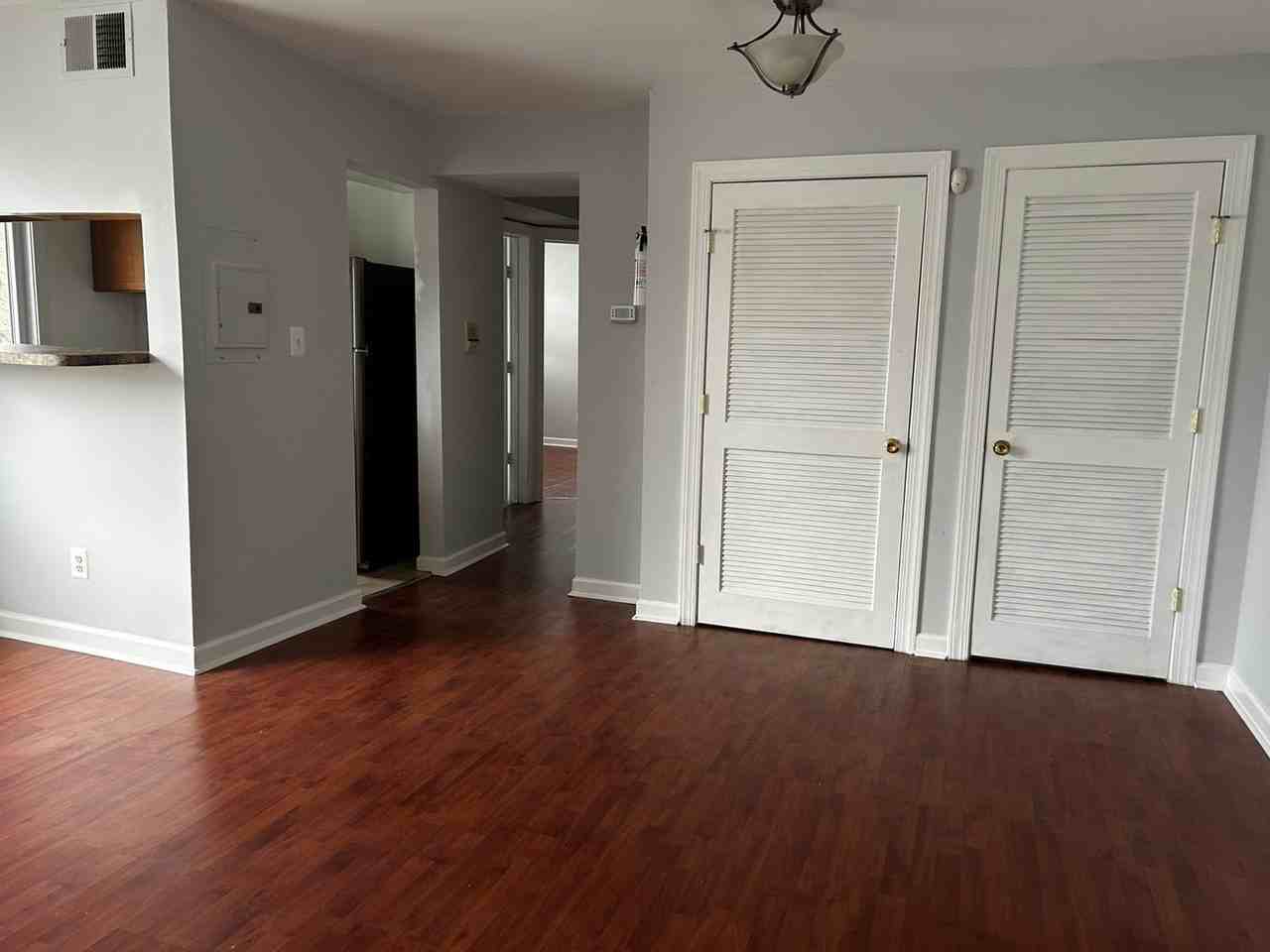 713 Brandywine St Se - Photo 4 of 20