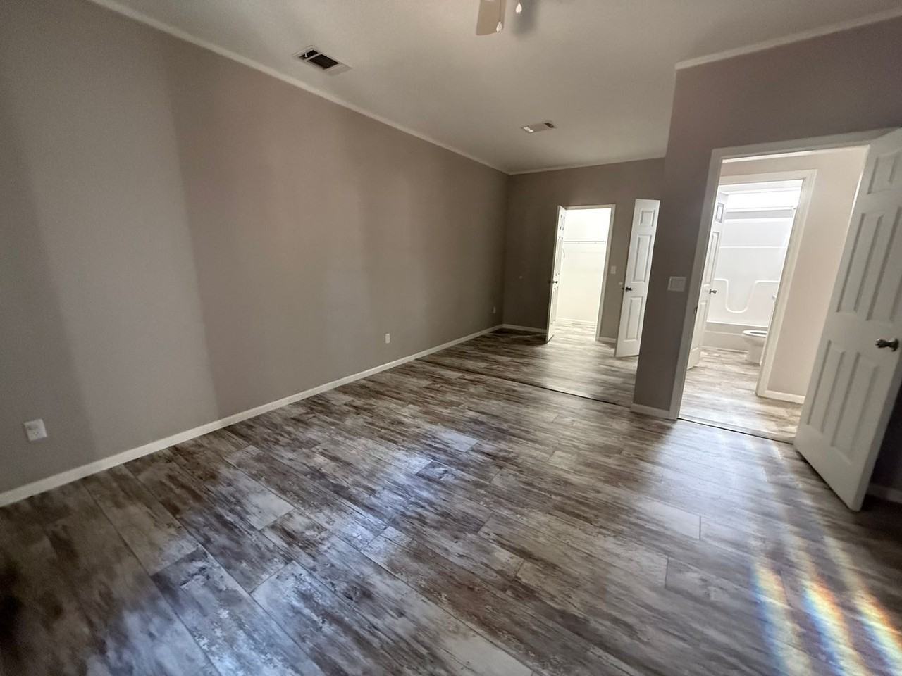 640 Frank Griffin Ave - Photo 6 of 15