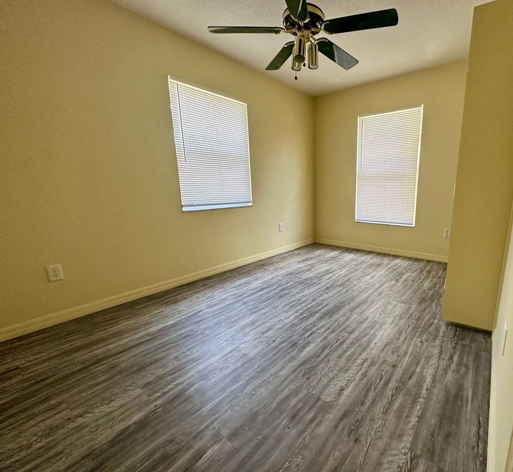 1321 E Alabama St - Photo 4 of 11