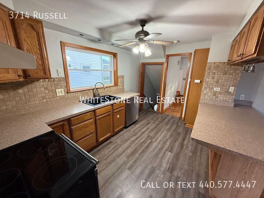 3714 Russell Ave - Photo 2 of 9