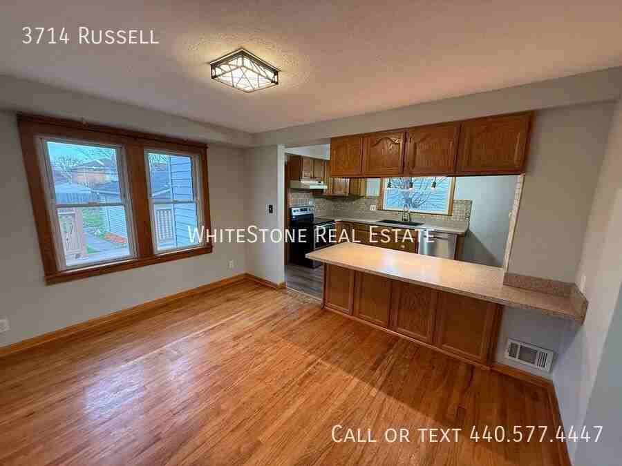 3714 Russell Ave - Photo 4 of 9