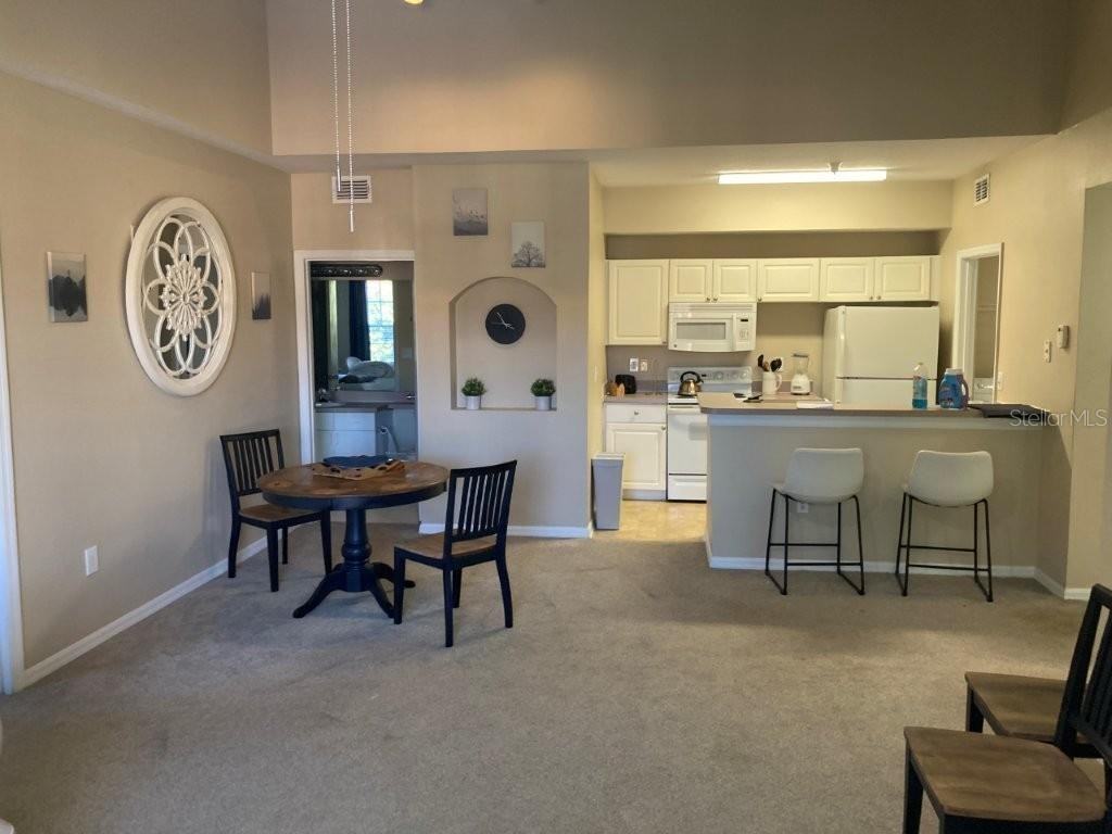 5512 Metrowest Blvd #5512-304 - Photo 2 of 12