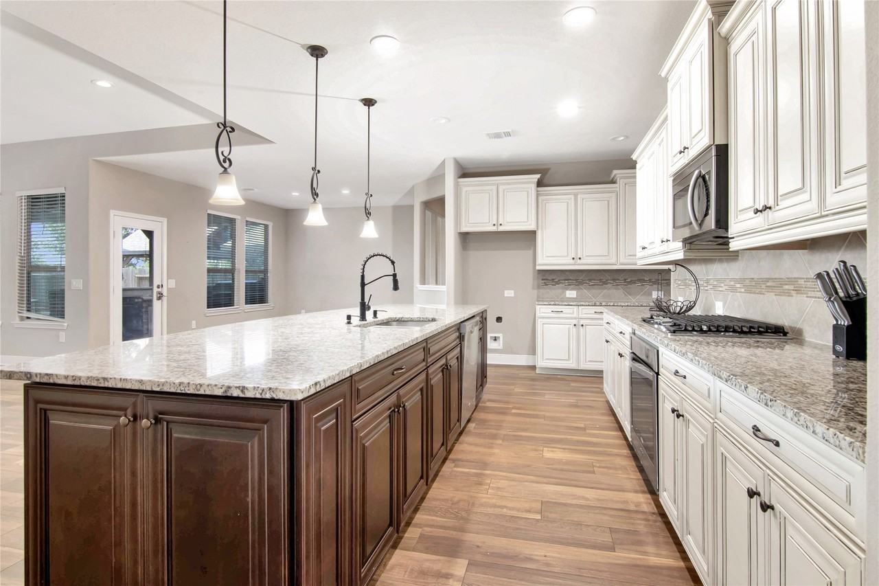 5203 Kingship Ct #5203 - Photo 4 of 39