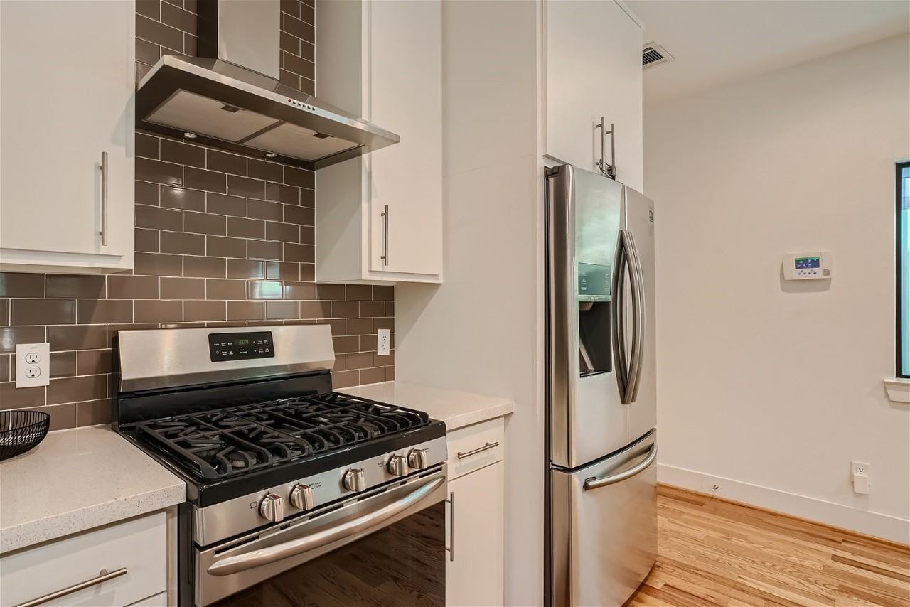 4916 Mckinney St #4916 - Photo 2 of 13