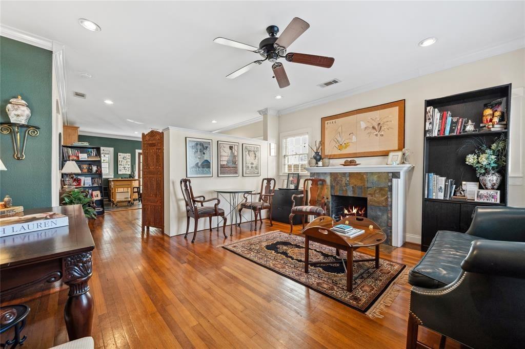 511 Peden St #511 - Photo 4 of 21