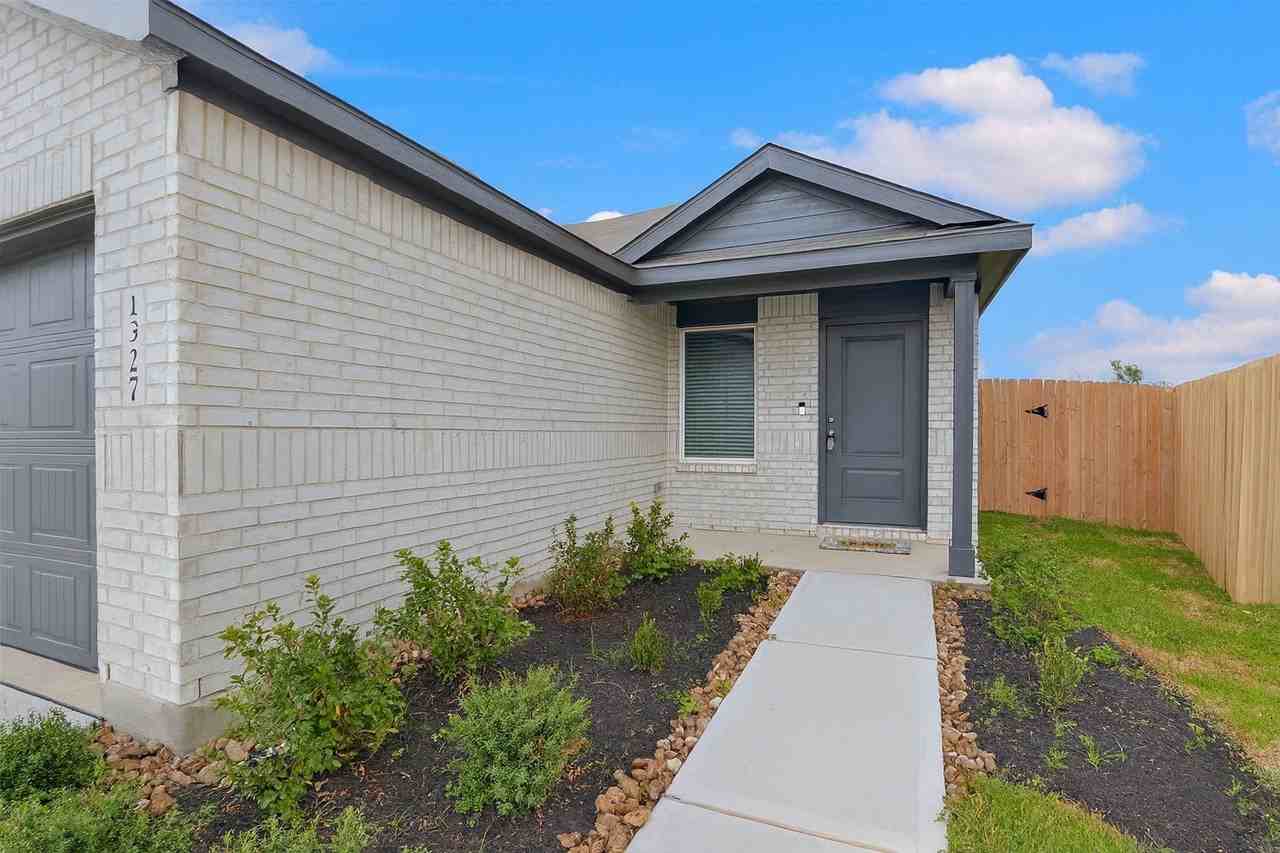 1327 Tanner Dell Dr #1327 - Photo 4 of 34