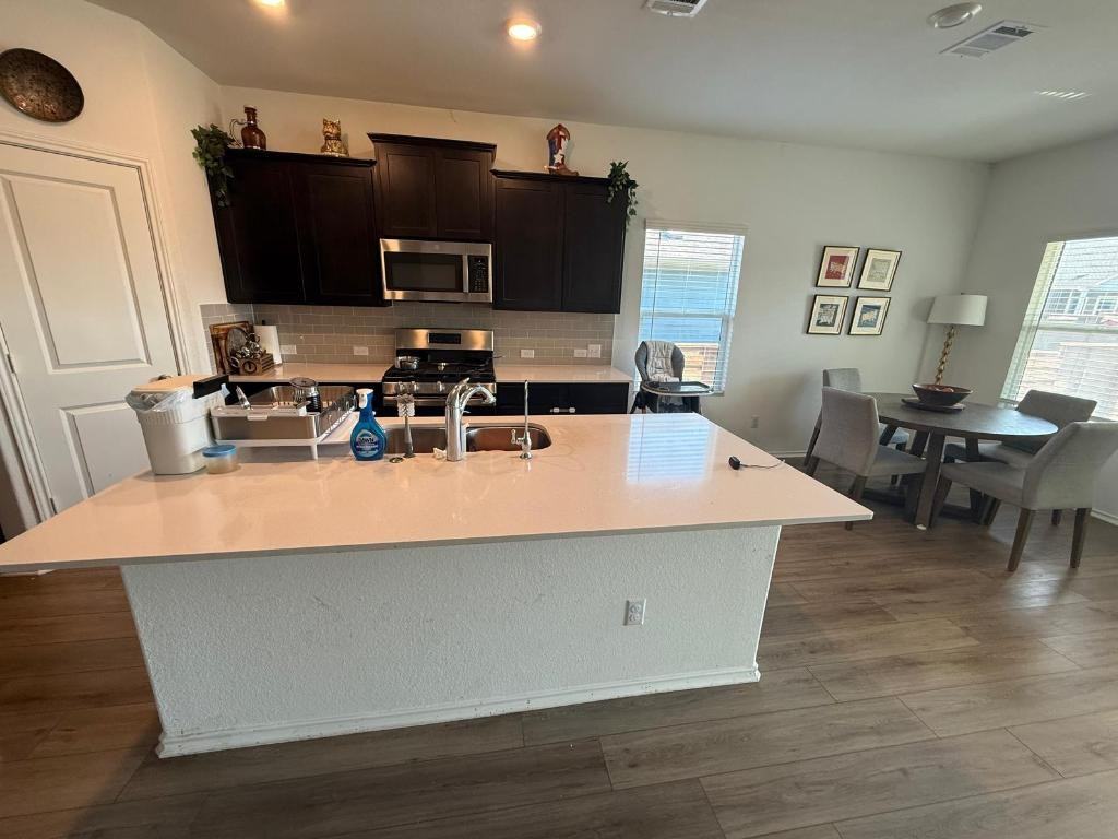 380 Mendoza #380 - Photo 7 of 28