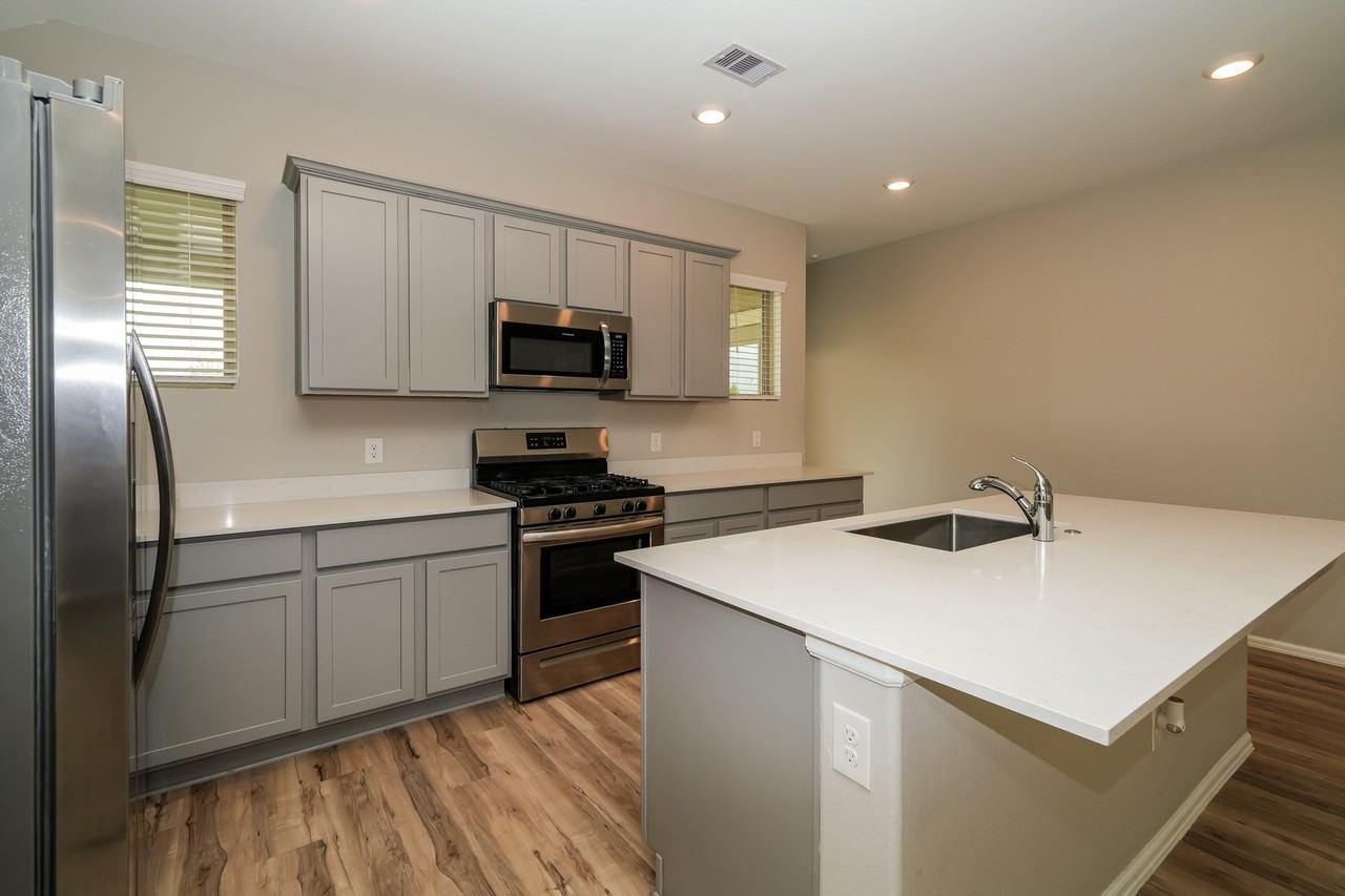 19077 Sonora Chase Dr #19077 - Photo 4 of 15