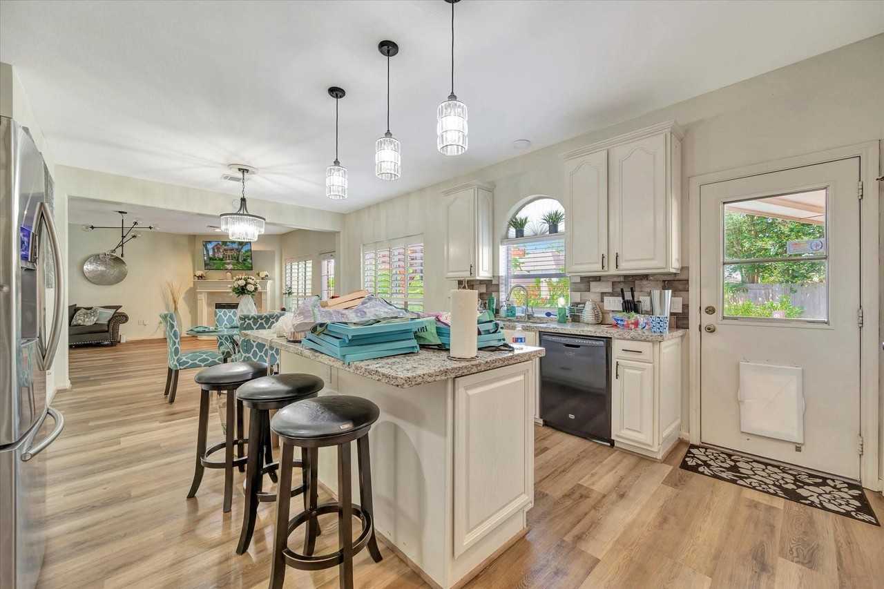 3602 Garrettsville Dr #3602 - Photo 4 of 38