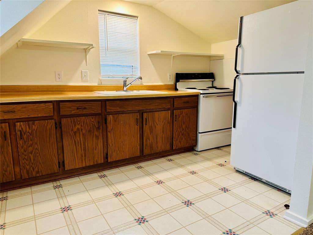 402 S Bryan Belt Line Rd #402 - Photo 2 of 14