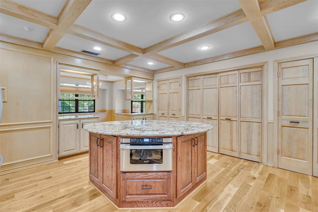 7019 Spring Valley Rd #7019 - Photo 4 of 19