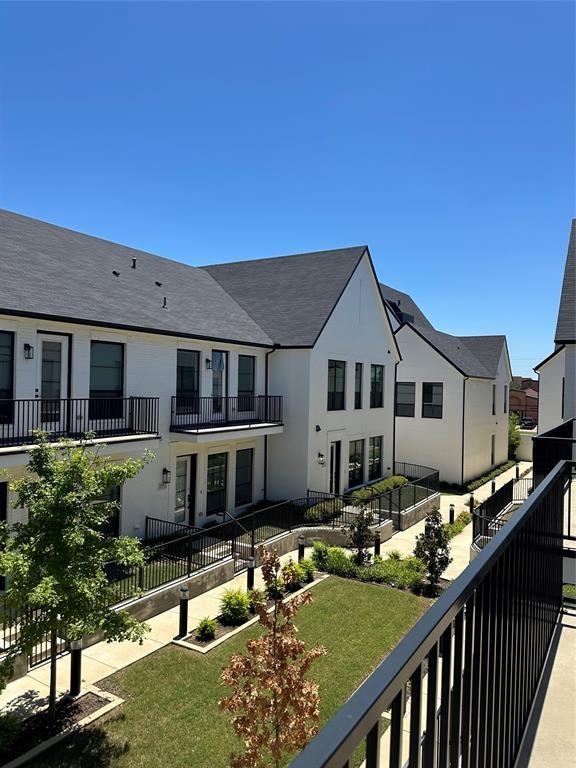 128 Garden Ct W #128 - Photo 5 of 19