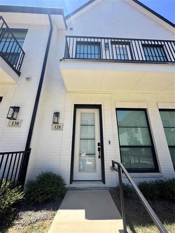 128 Garden Ct W #128 - Photo 6 of 19