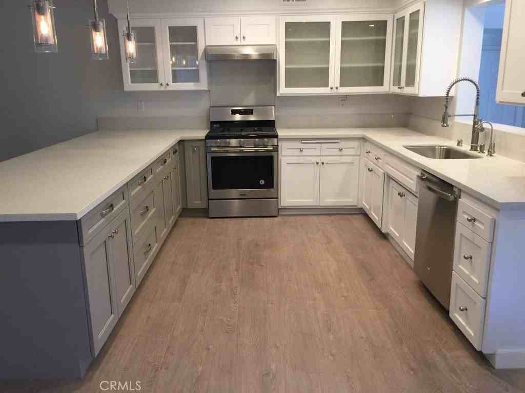 616 W Woodruff Ave #616 - Photo 6 of 39