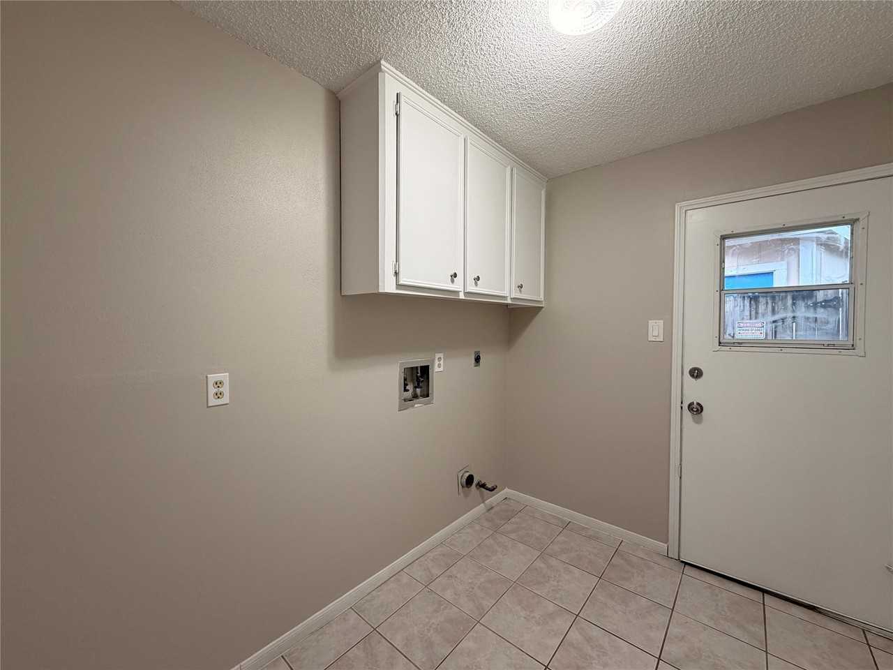 13015 Shady Knoll Ln #13015 - Photo 5 of 11