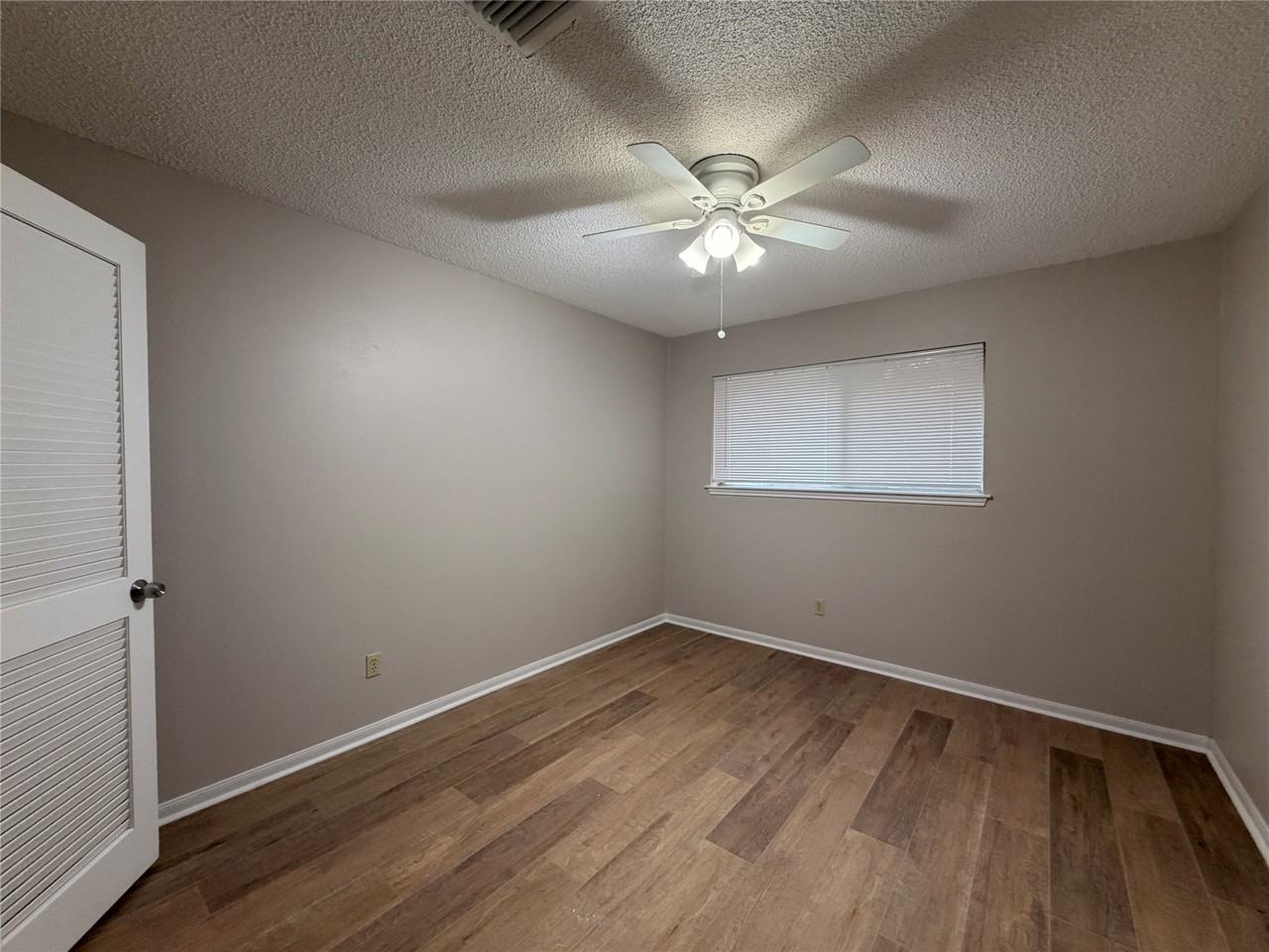 13015 Shady Knoll Ln #13015 - Photo 6 of 11