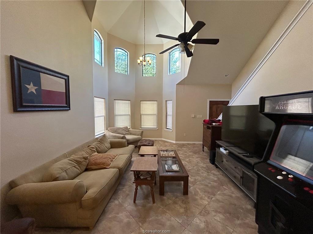 1714 Boardwalk Ct #1714 - Photo 3 of 25