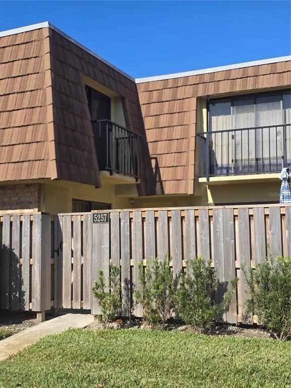 5257 Coral Ct #5257 - Photo 2 of 9