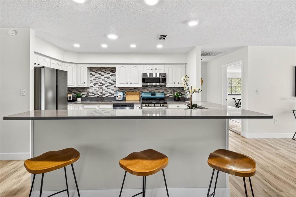 14252 Trinity Rd #14252 - Photo 5 of 33