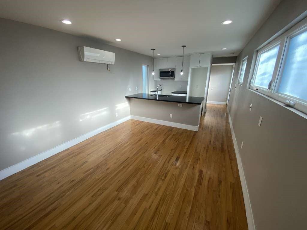 1416 Dumble St #1416 - Photo 3 of 8