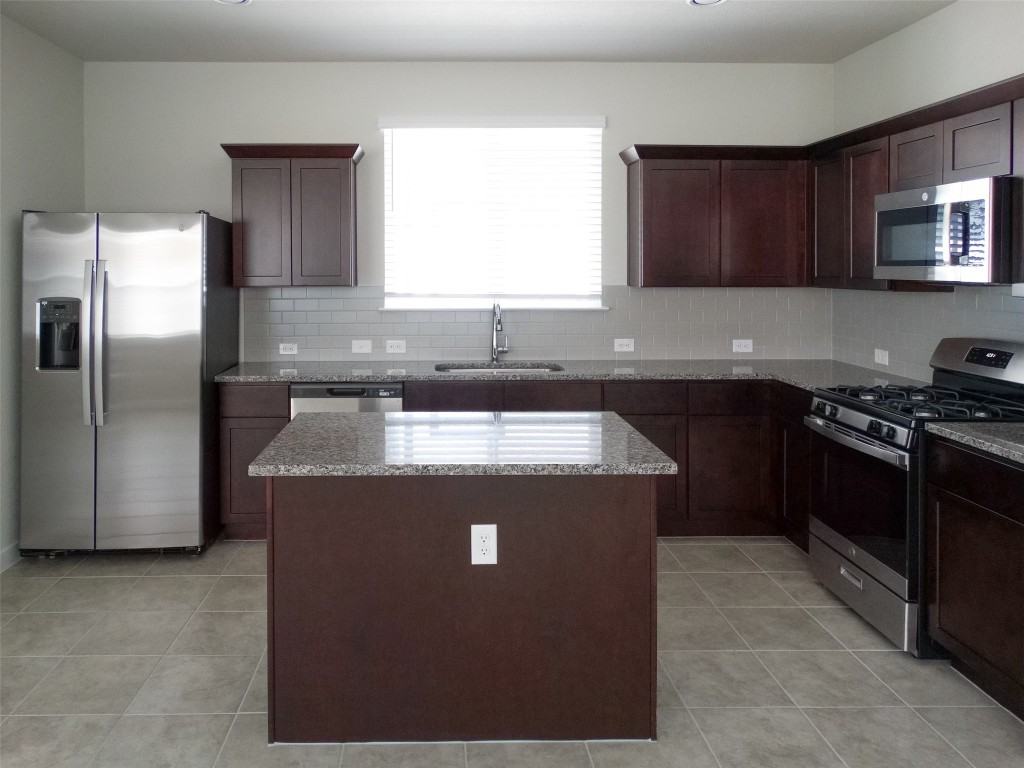 370 Hortus Dr #370 - Photo 4 of 20