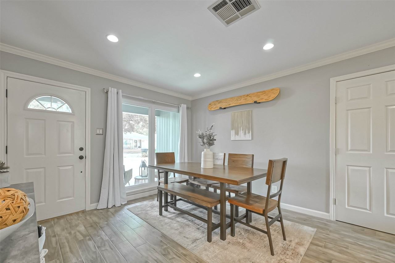 2210 Saxon Dr #2210 - Photo 3 of 15