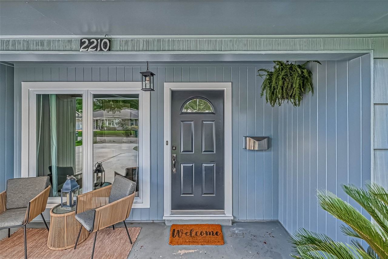 2210 Saxon Dr #2210 - Photo 4 of 15