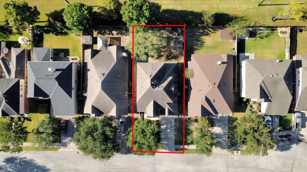 13111 Porter Meadow Ln #13111 - Photo 3 of 32