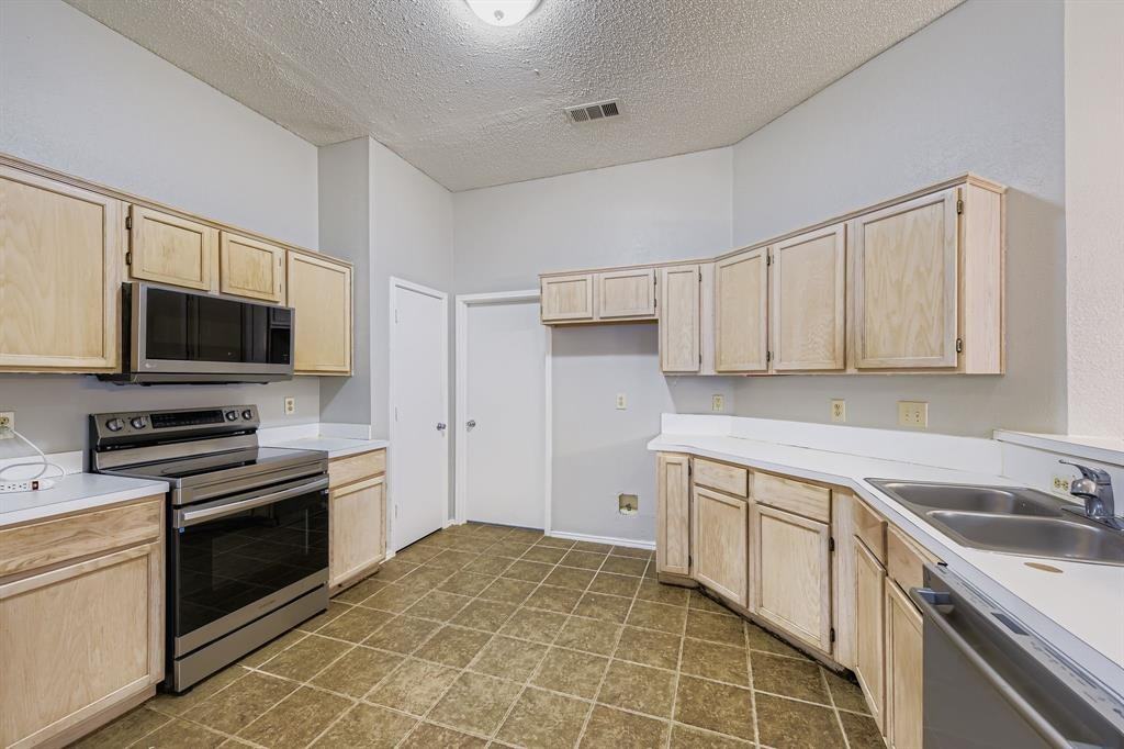 1118 Colbert Ln #1118 - Photo 2 of 17