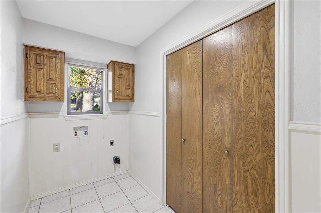 2505 Oak Manor Ct #2505 - Photo 5 of 23