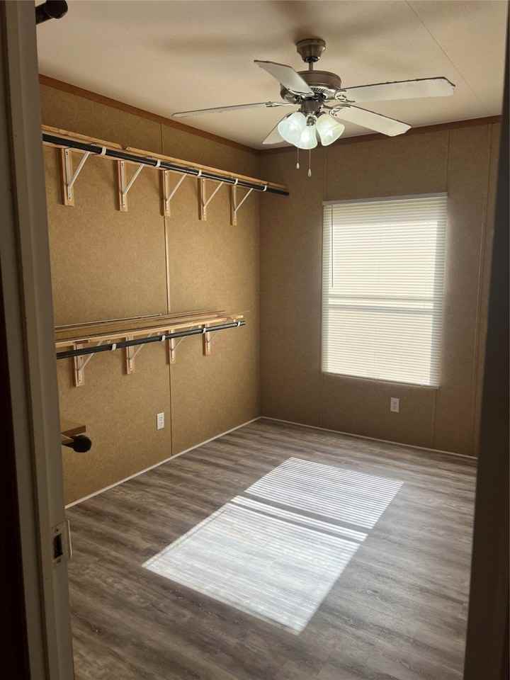 1412 Austin St #1412 - Photo 6 of 10