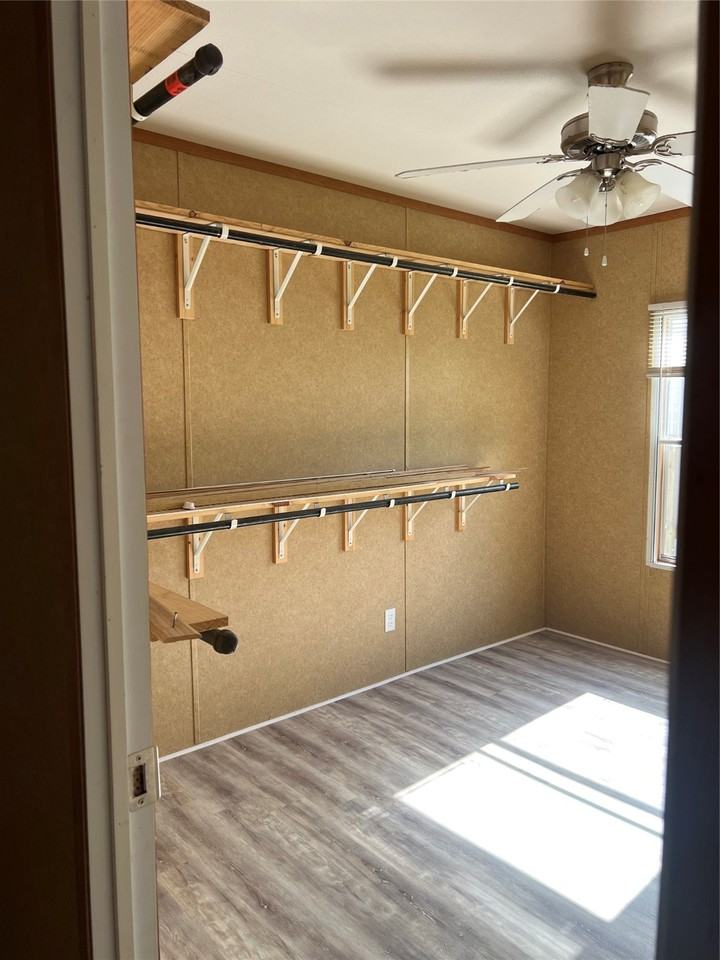 1412 Austin St #1412 - Photo 7 of 10