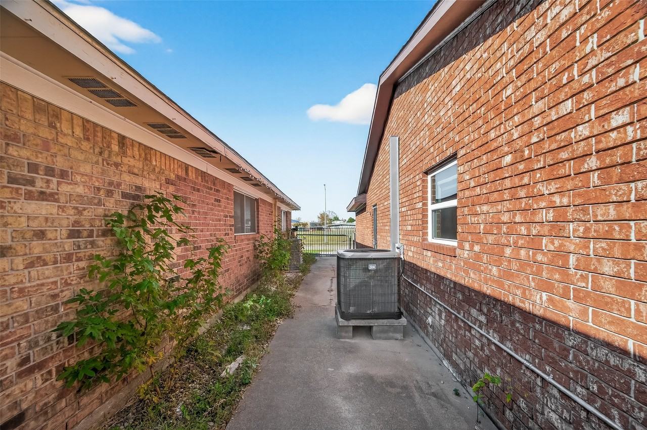 1211 Helms Rd #1211 - Photo 7 of 25