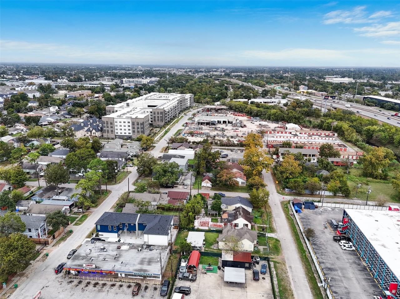 1408 Enid St #1408D - Photo 2 of 26