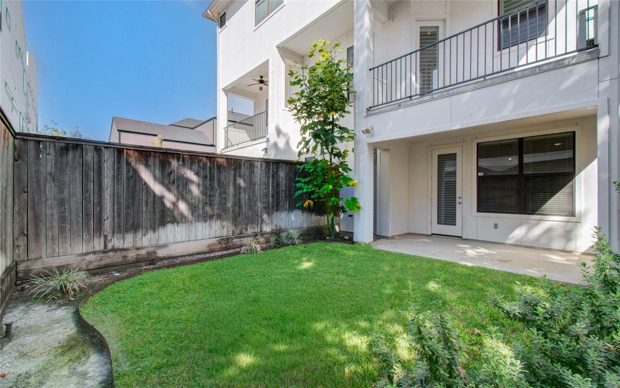 1808 Ridgewood St #1808 - Photo 6 of 47