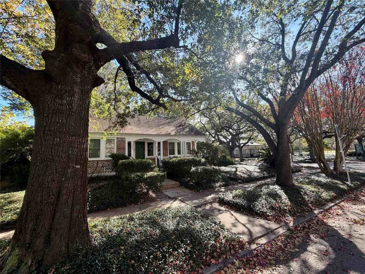 1621 Cherryhurst St #1621 - Photo 5 of 21