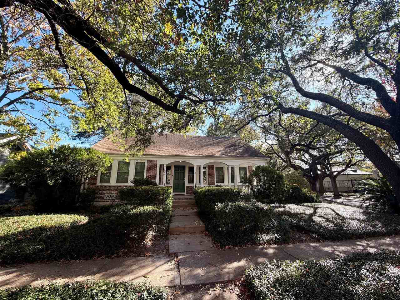 1621 Cherryhurst St #1621 - Photo 7 of 21