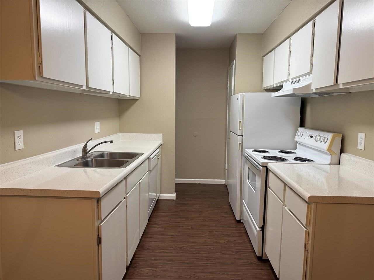 2200 Cypress Landing Dr #2200C10 - Photo 6 of 8