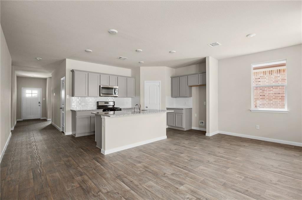 150 Jayden Dr #150 - Photo 5 of 10