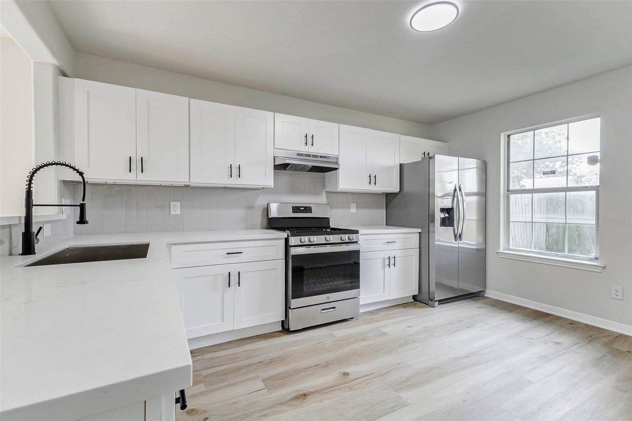 10102 Wiggins St #10102 - Photo 6 of 26