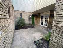 606 Old Country Rd #606 - Photo 1 of 1