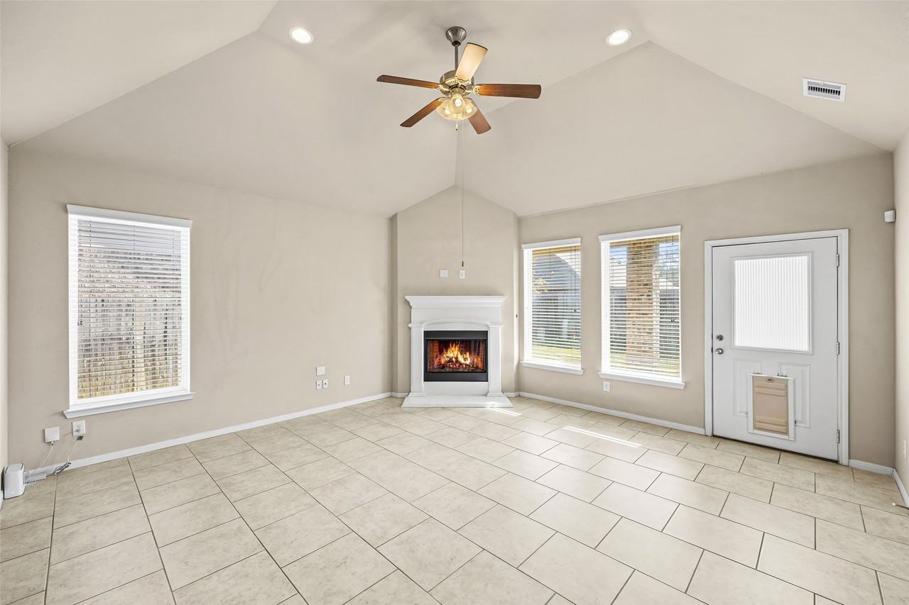 5615 Glenfield Spring Ln #5615 - Photo 2 of 28