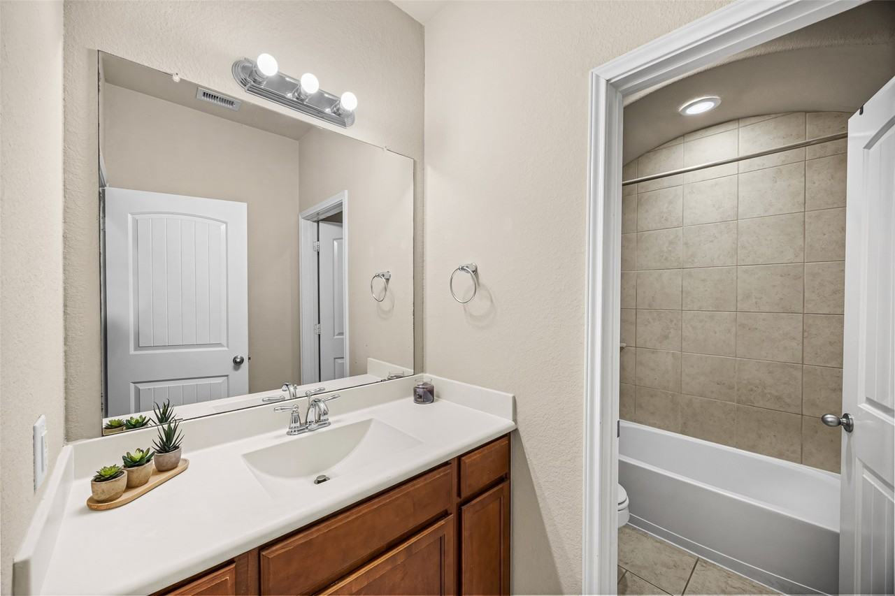 5615 Glenfield Spring Ln #5615 - Photo 6 of 28