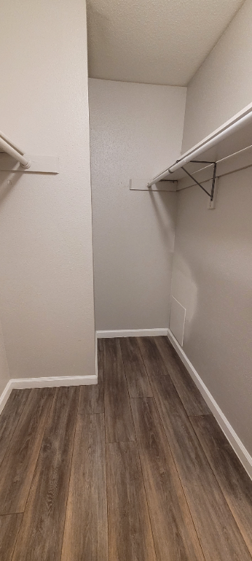 730 Memorial Mews St #D - Photo 7 of 16