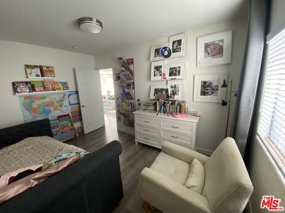 1444 S Cochran Ave #1444 - Photo 5 of 23