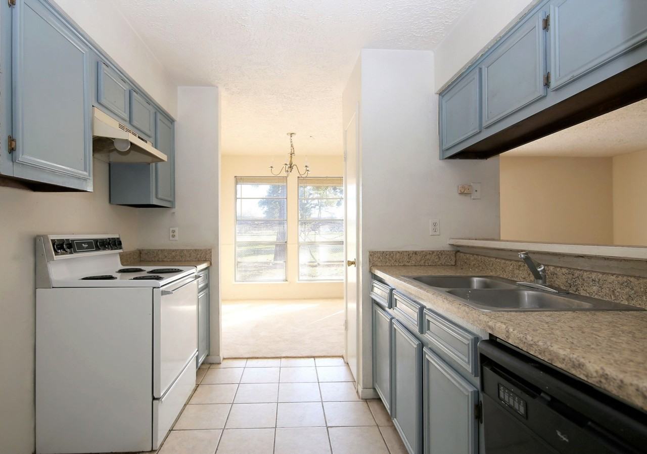 13611 Ravensway Dr #13611B - Photo 2 of 18