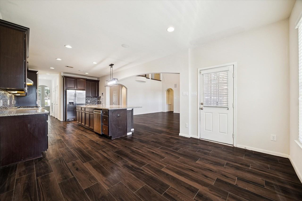 5015 Blackwater Ln #5015 - Photo 7 of 29