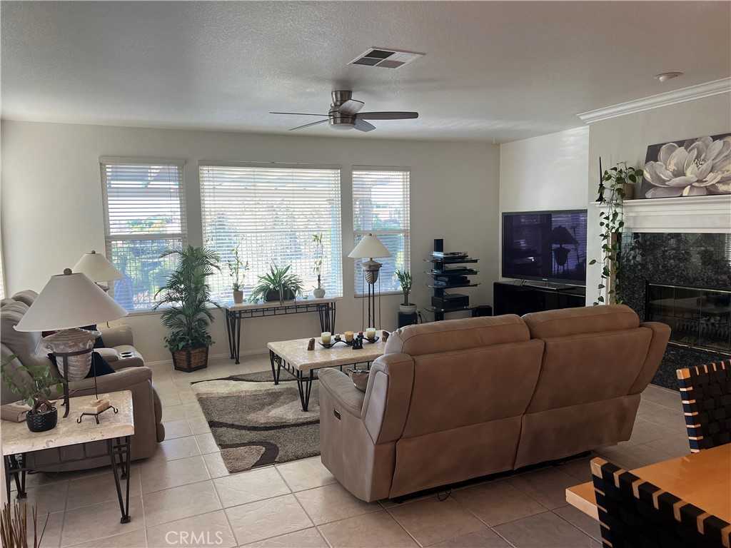 31458 Inverness Ct #31458 - Photo 4 of 33