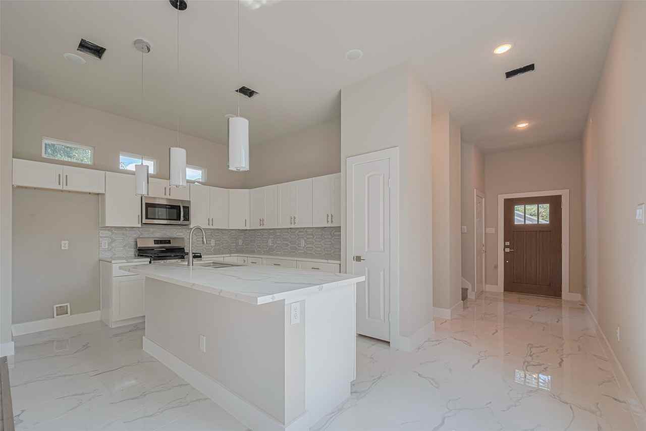 7207 Force St #7207 - Photo 7 of 29