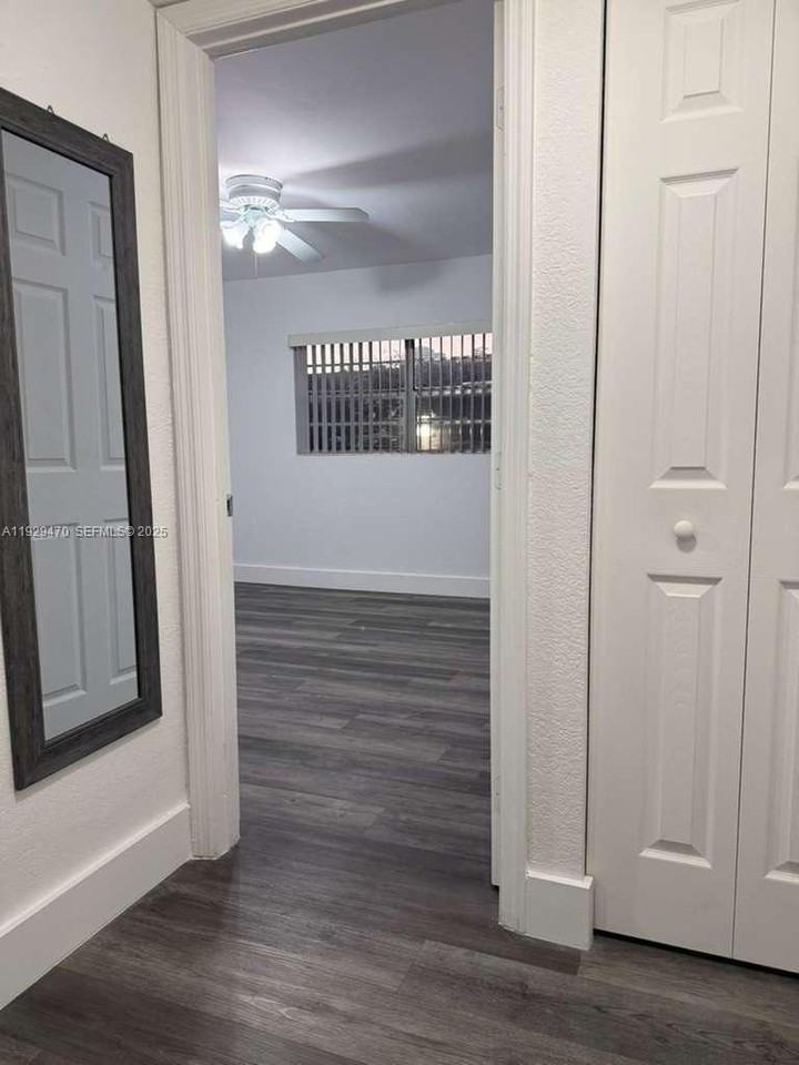 837 Nw 46th Ave #837-837 - Photo 7 of 18